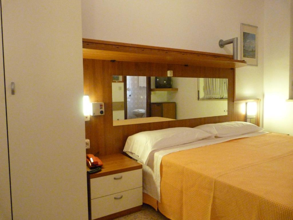 Hotel Bologna San Benedetto del Tronto Cameră foto